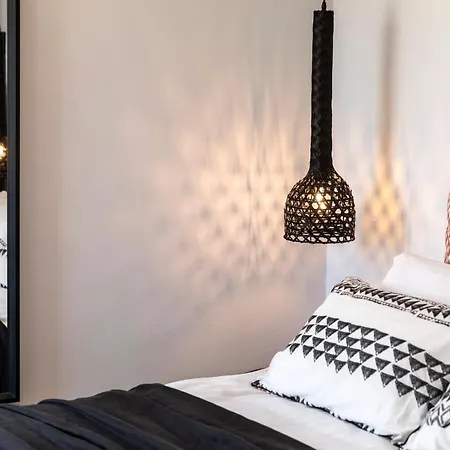 Santo Bloom Luxury Vóthon