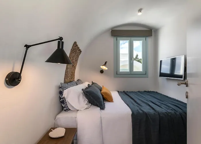 Santo Bloom Luxury Villa *