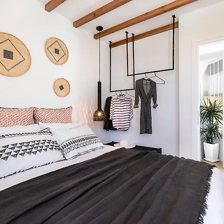 Santo Bloom Luxury Vóthon